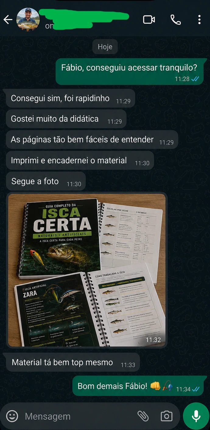 Conversa de cliente mostrando páginas impressas do material